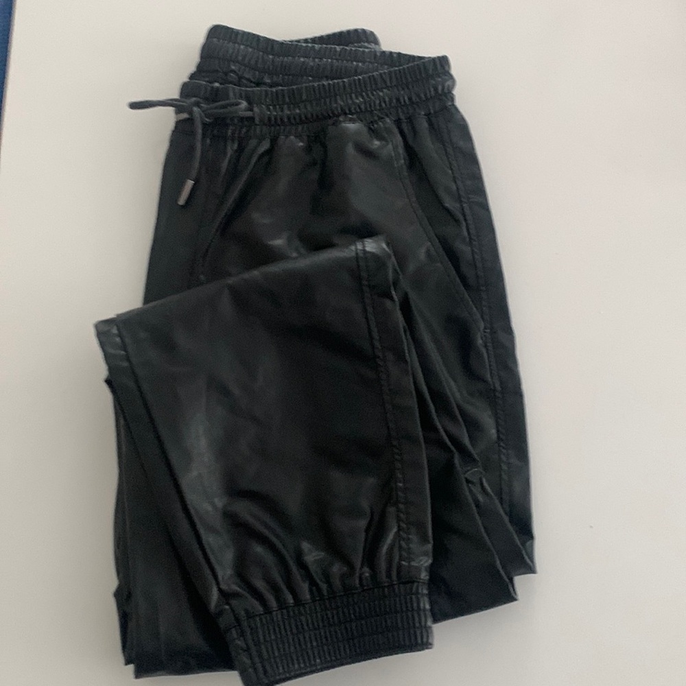 Women’s leather Joggers